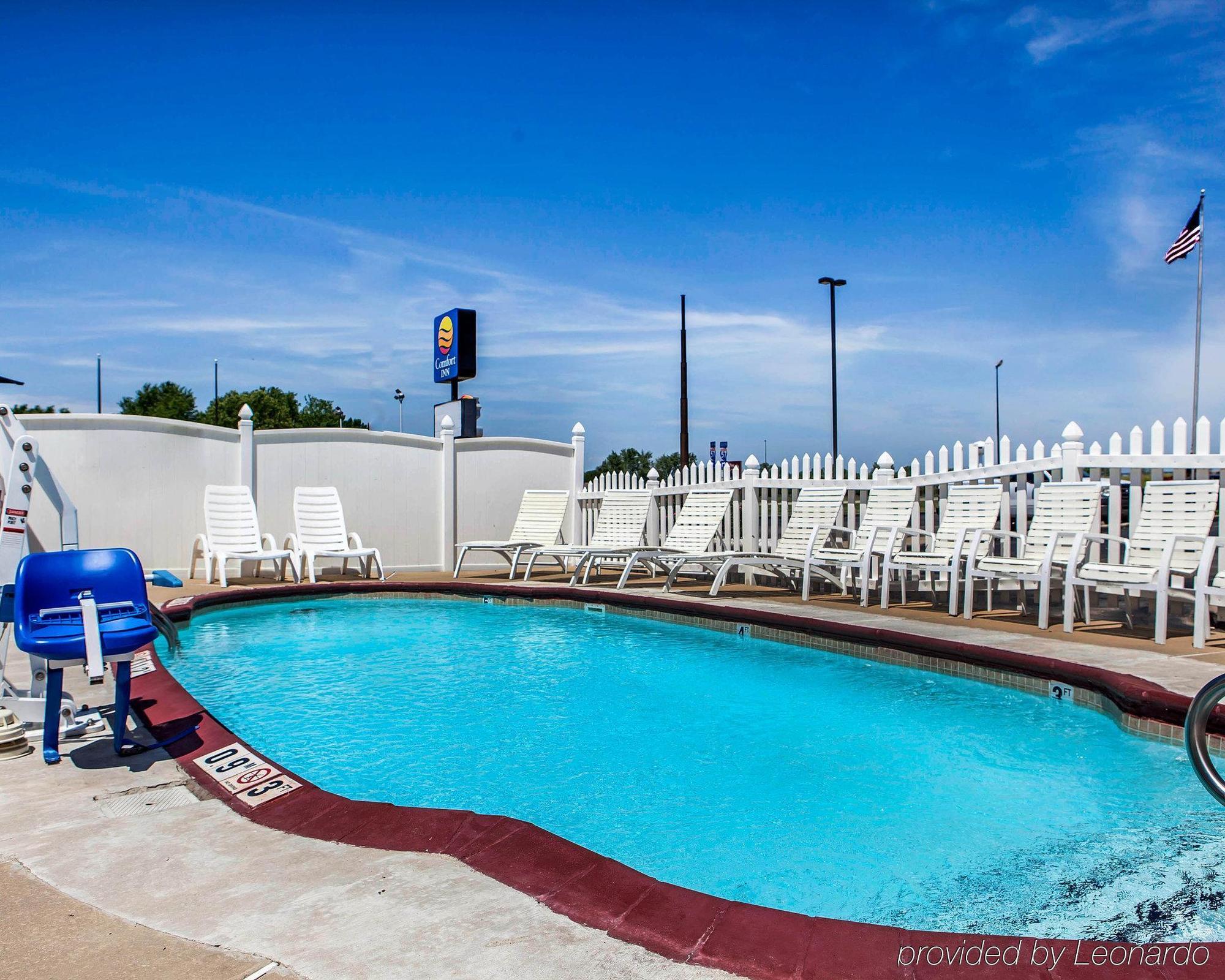 Quality Inn 2*